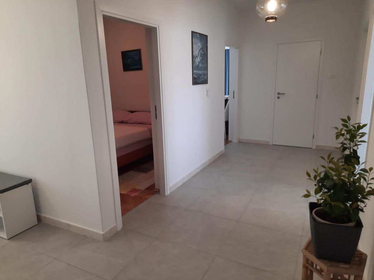 Apartment Marijana Zavalatica